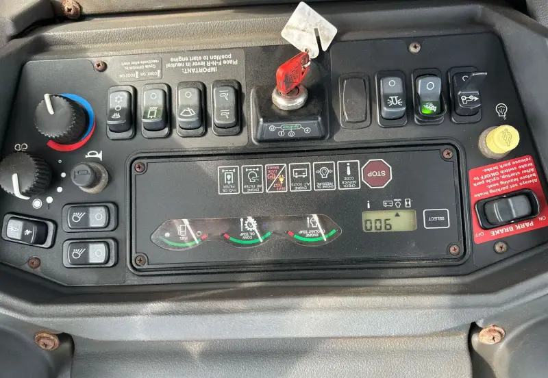 2006 John Deere 310SG photo 108