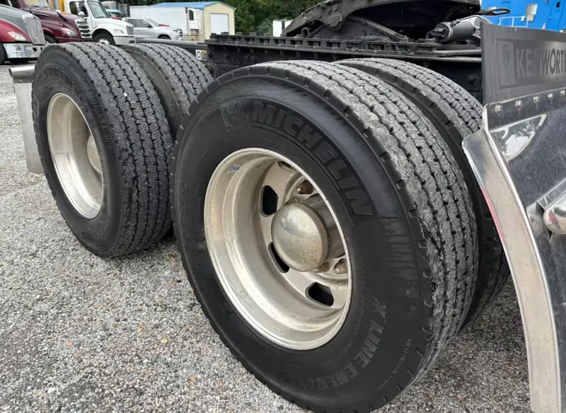 2023 Kenworth T680 photo 34