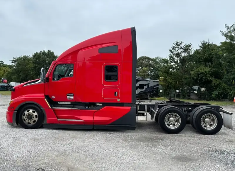 2023 Kenworth T680 photo 5