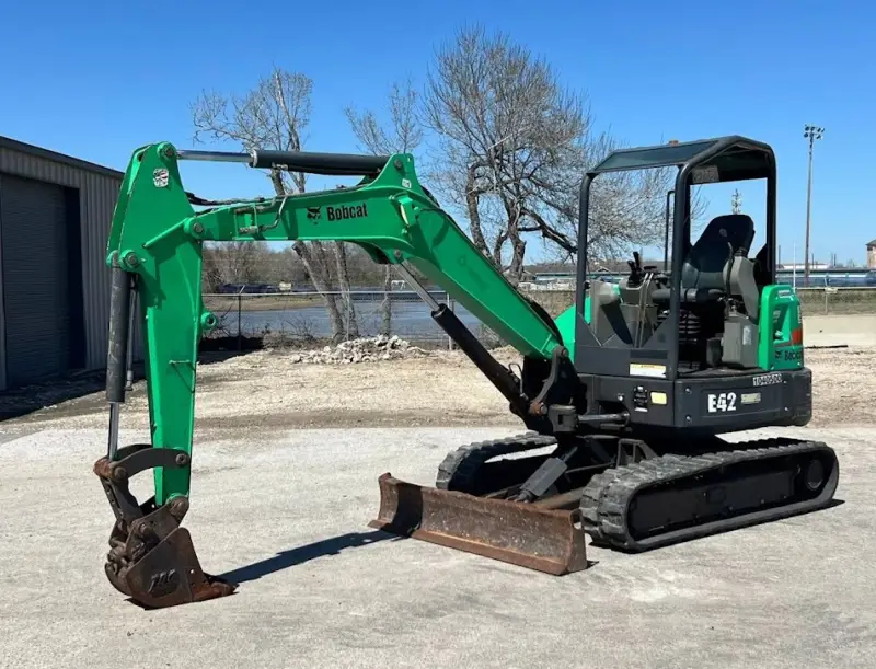 2017 Bobcat E42 photo 1