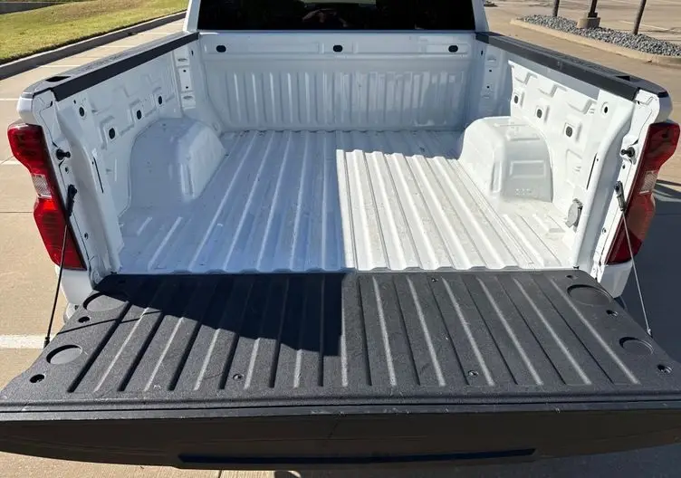 2023 Chevrolet Silverado 1500 photo 9