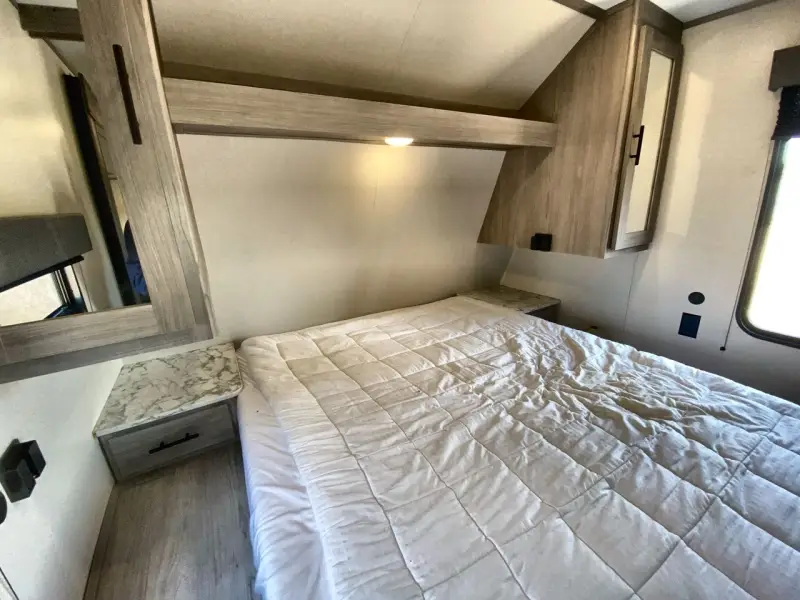 2022 Dutchmen Coleman Lantern 263BH photo 10