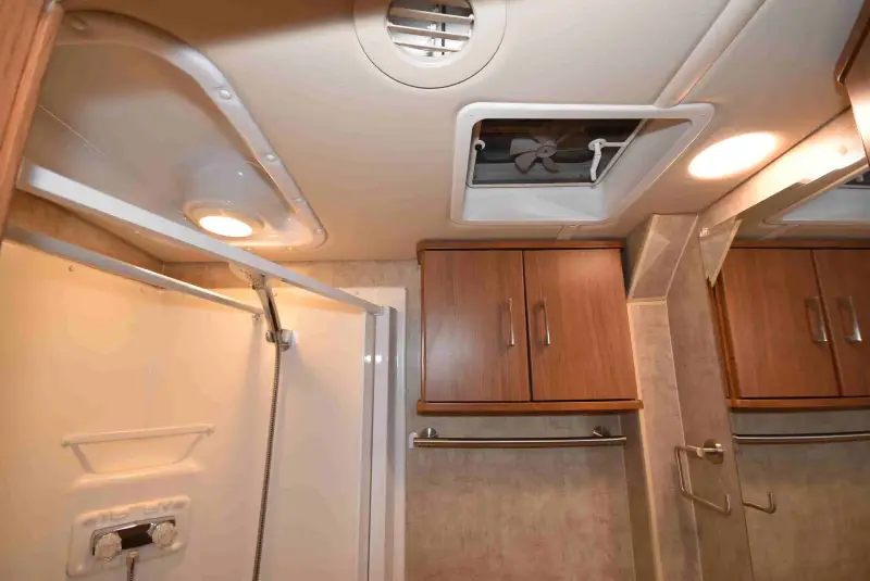 2014 Winnebago View 24V photo 28