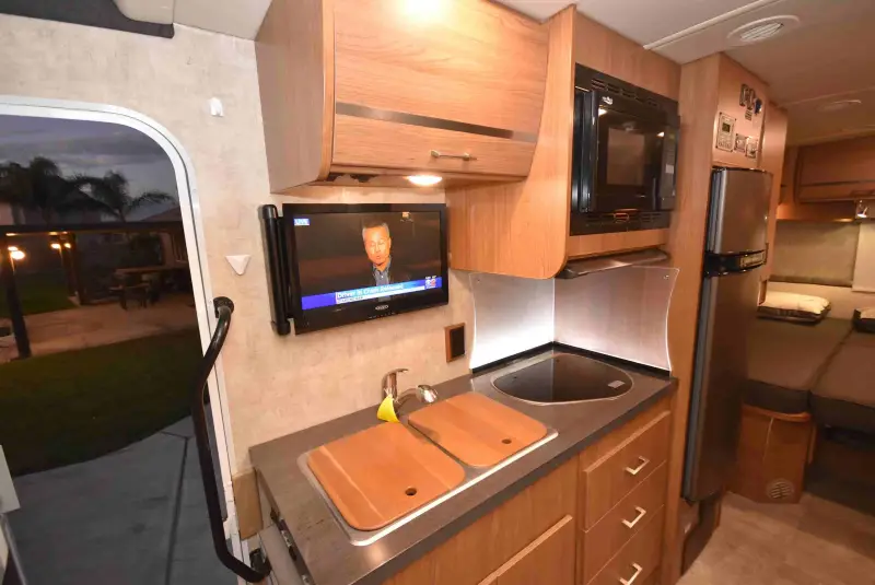 2014 Winnebago View 24V photo 14