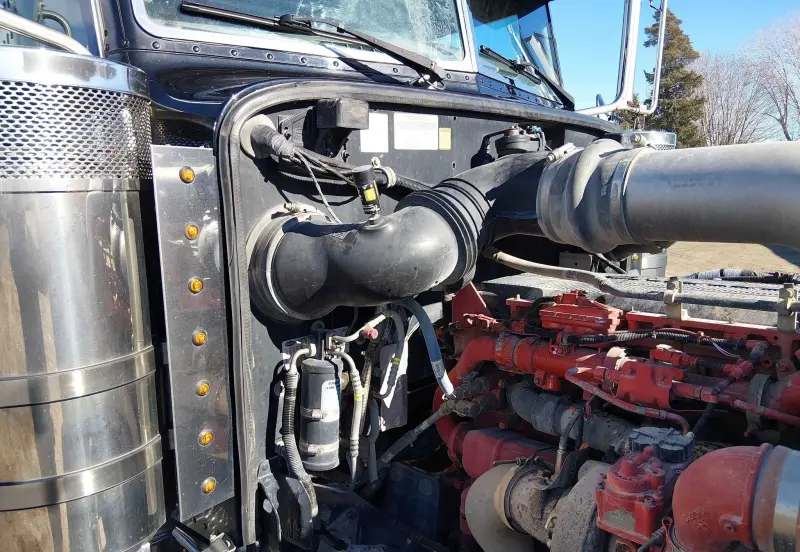 2022 Peterbilt 389 photo 107