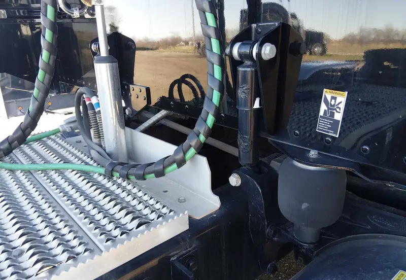 2022 Peterbilt 389 photo 23