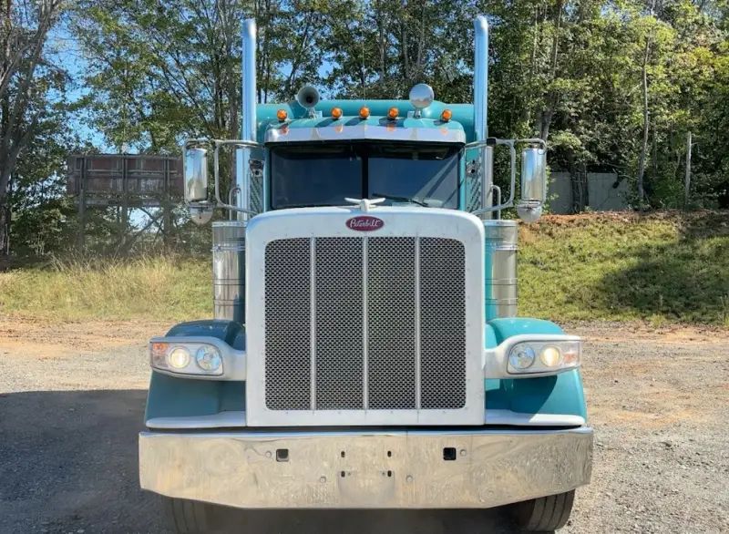 2019 Peterbilt 389 Cummins photo 7