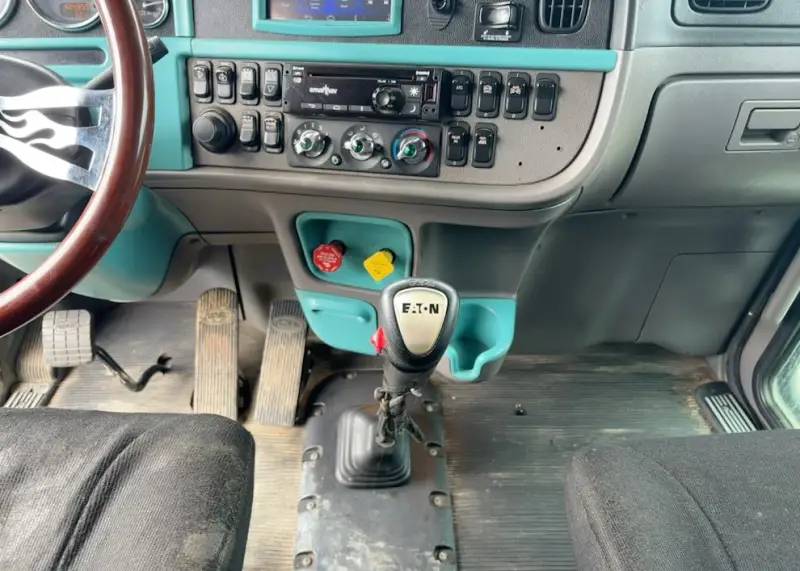 2019 Peterbilt 389 Cummins photo 23