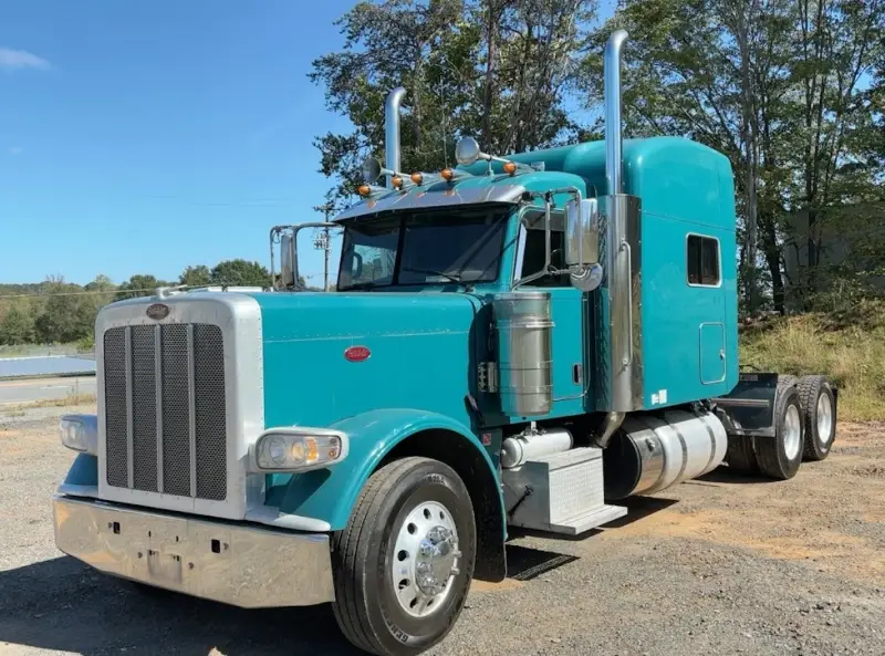 2019 Peterbilt 389 Cummins photo 1