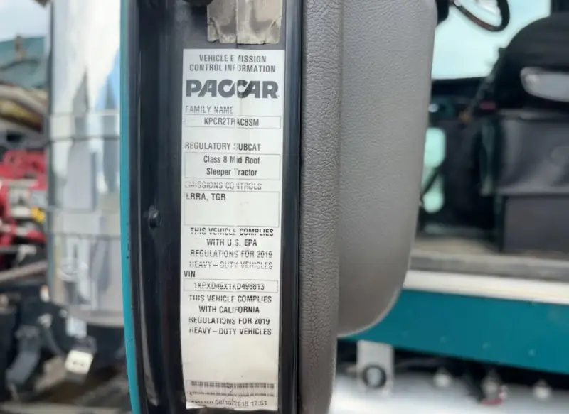 2019 Peterbilt 389 Cummins photo 45